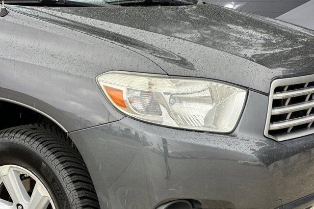 used 2010 Toyota Highlander car, priced at $10,998