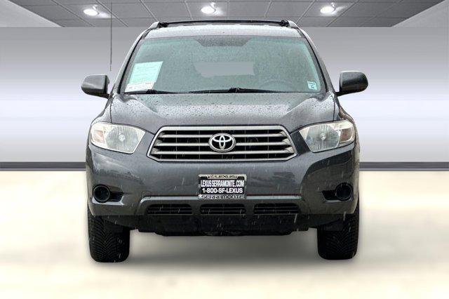 used 2010 Toyota Highlander car, priced at $10,998