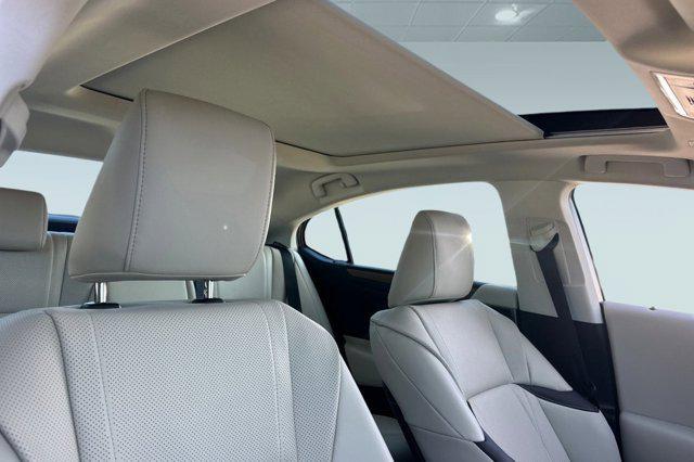 new 2025 Lexus ES 350 car, priced at $52,769