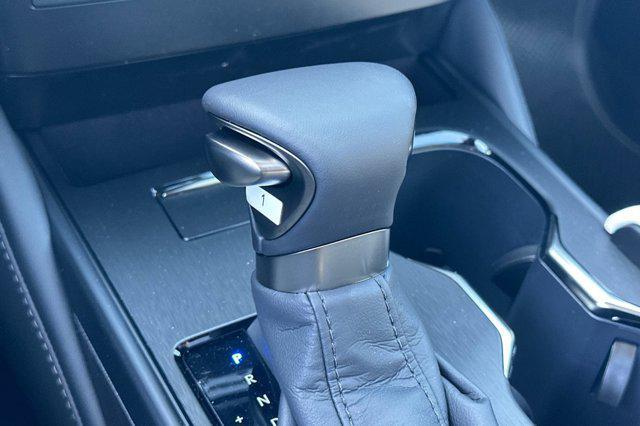 new 2025 Lexus ES 350 car, priced at $52,769