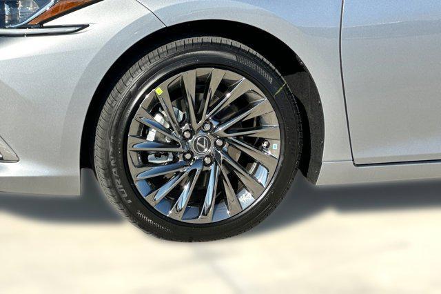 new 2025 Lexus ES 350 car, priced at $52,769