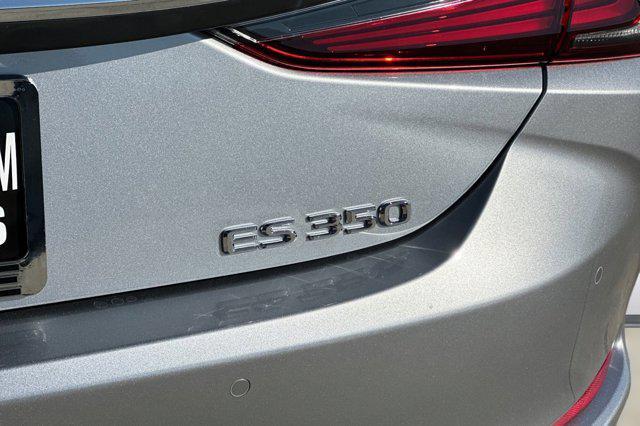 new 2025 Lexus ES 350 car, priced at $52,769