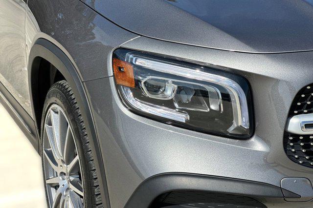 used 2022 Mercedes-Benz GLB 250 car, priced at $22,886