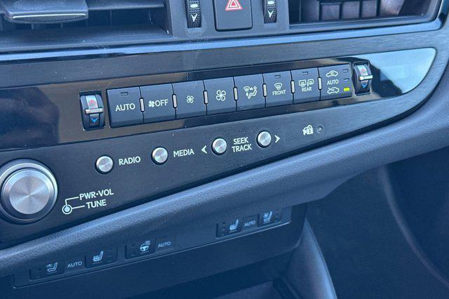 new 2025 Lexus ES 300h car, priced at $48,334