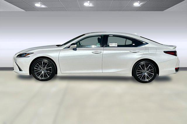 new 2025 Lexus ES 300h car, priced at $48,334