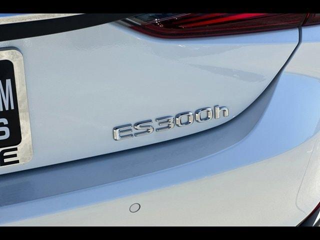 new 2024 Lexus ES 300h car, priced at $47,901