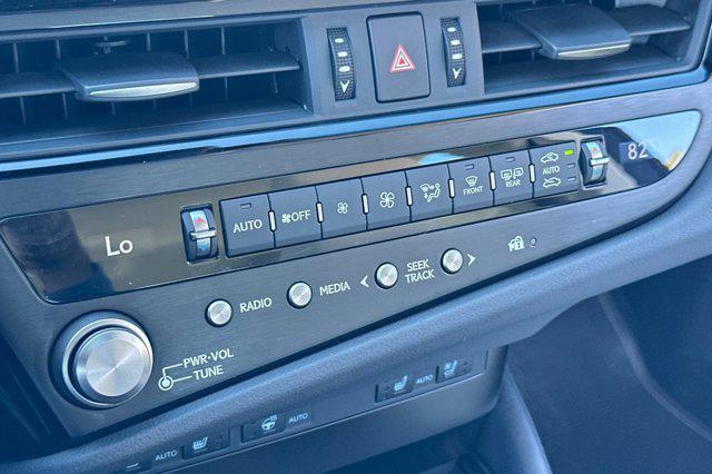 new 2025 Lexus ES 300h car, priced at $48,334