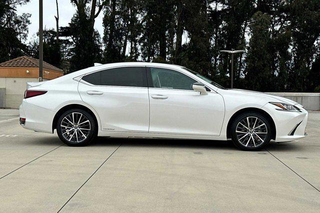 used 2022 Lexus ES 300h car, priced at $36,299