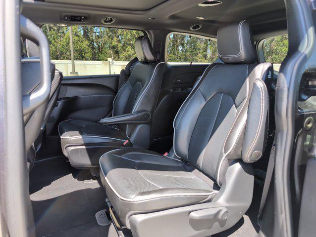 used 2022 Chrysler Pacifica Hybrid car, priced at $33,999