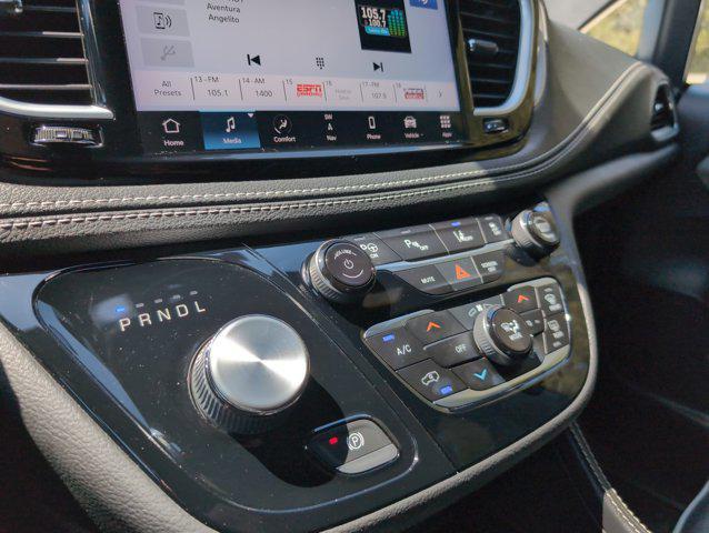 used 2022 Chrysler Pacifica Hybrid car, priced at $33,999