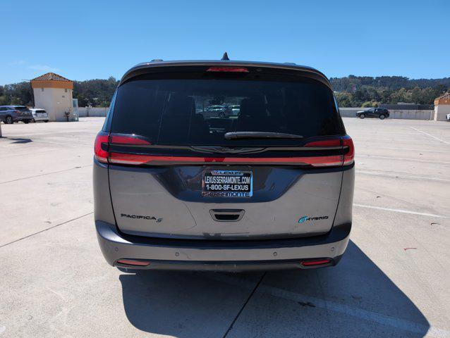 used 2022 Chrysler Pacifica Hybrid car, priced at $33,999