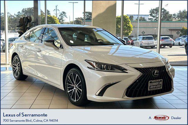 new 2025 Lexus ES 300h car, priced at $50,891