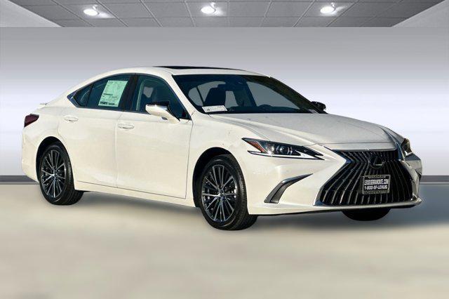 new 2025 Lexus ES 300h car, priced at $47,504