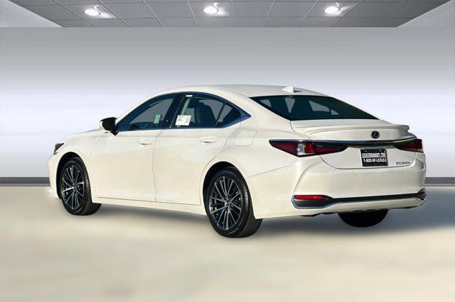 new 2025 Lexus ES 300h car, priced at $47,504