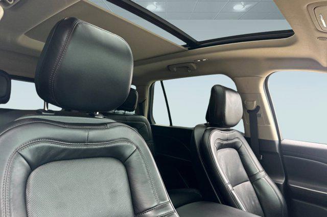 used 2020 Lincoln Aviator car, priced at $31,999