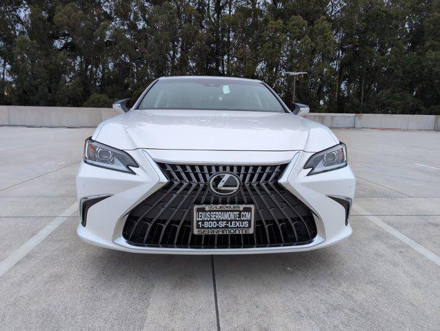 new 2025 Lexus ES 300h car, priced at $50,179