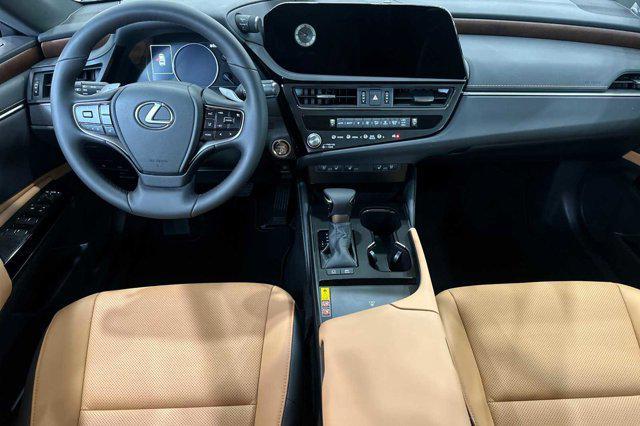 new 2025 Lexus ES 300h car, priced at $47,901