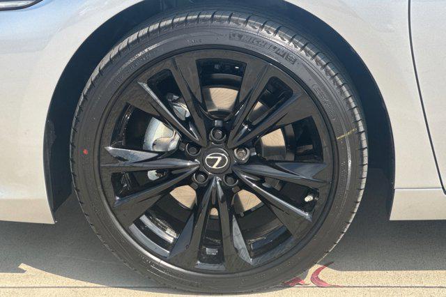 new 2025 Lexus ES 300h car, priced at $49,079