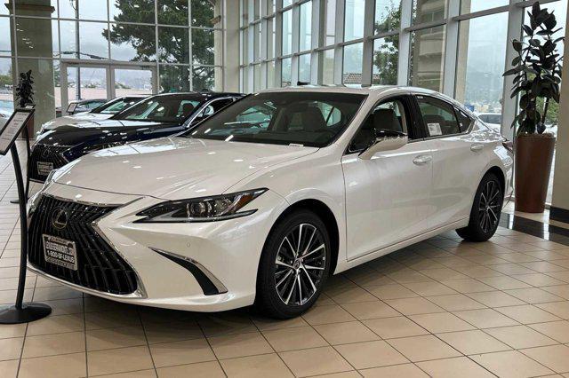 new 2025 Lexus ES 300h car, priced at $48,021