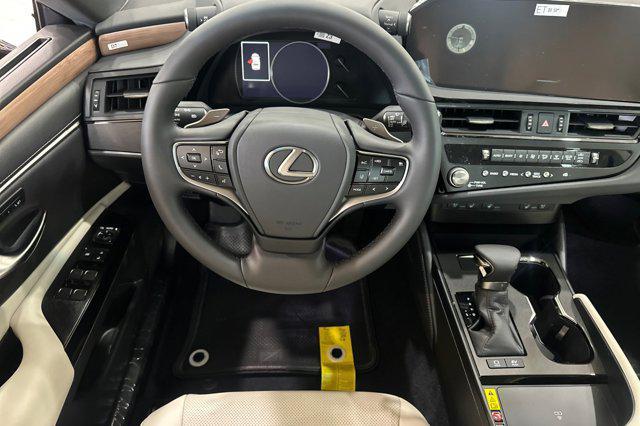 new 2025 Lexus ES 300h car, priced at $48,021