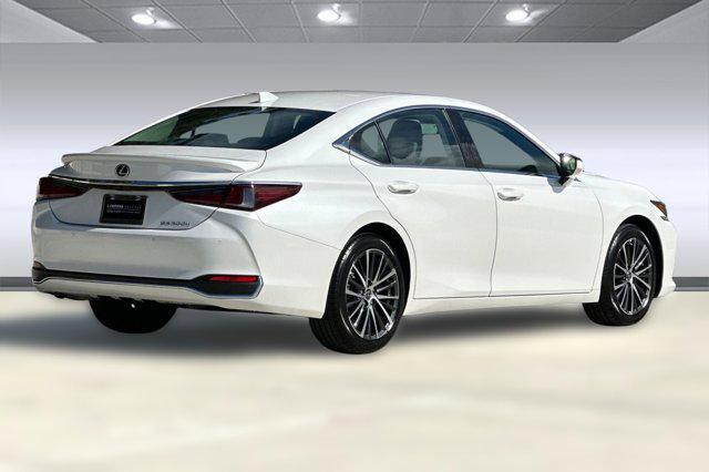 used 2025 Lexus ES 300h car, priced at $44,388