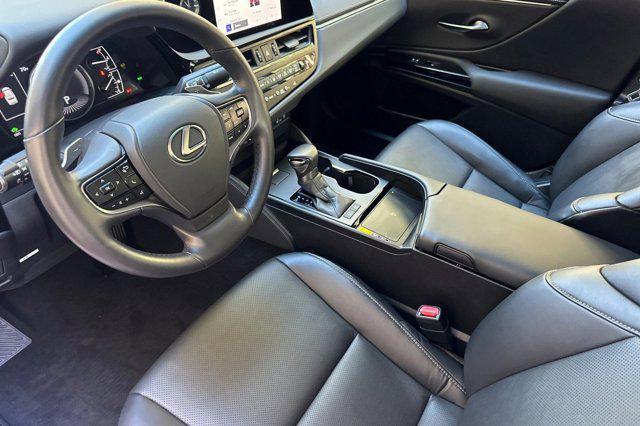 used 2025 Lexus ES 300h car, priced at $44,388