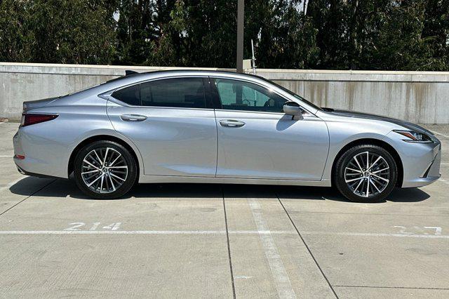 new 2025 Lexus ES 350 car, priced at $50,444