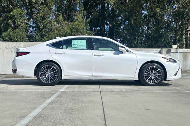 used 2024 Lexus ES 300h car, priced at $42,998