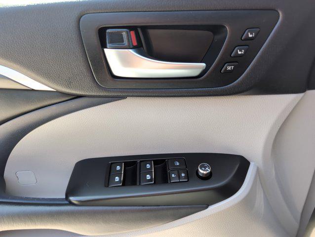 used 2019 Toyota Highlander car, priced at $28,888