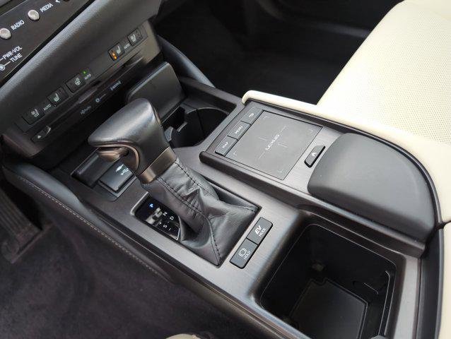 used 2022 Lexus ES 300h car, priced at $34,999