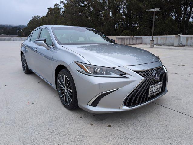 used 2022 Lexus ES 300h car, priced at $34,999
