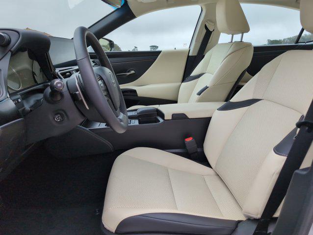 used 2022 Lexus ES 300h car, priced at $34,999