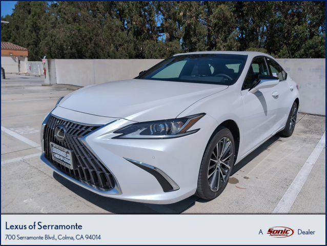 new 2025 Lexus ES 300h car, priced at $47,314