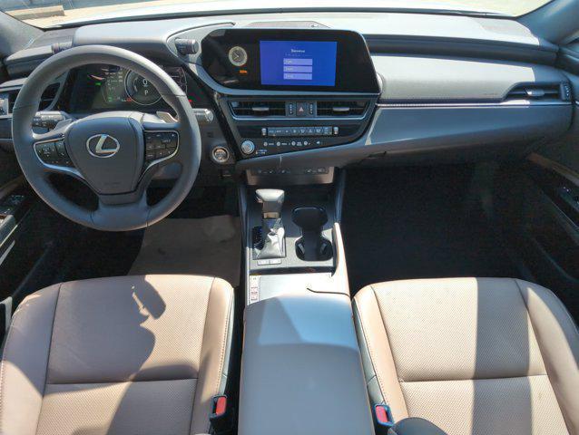 new 2025 Lexus ES 300h car, priced at $47,314