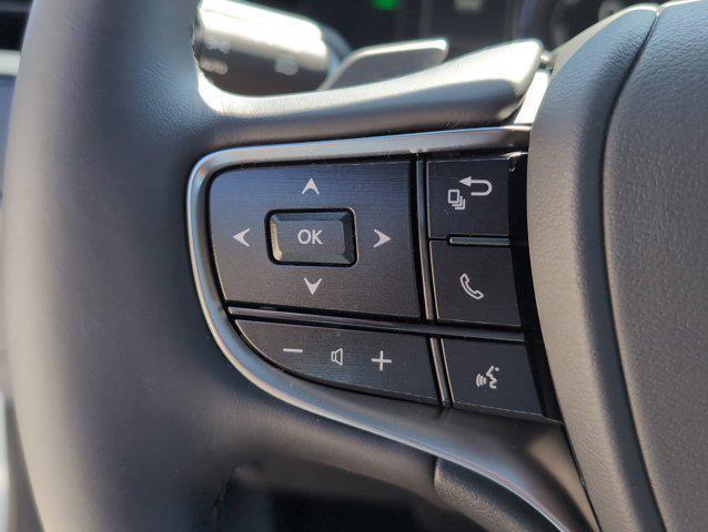 new 2025 Lexus ES 300h car, priced at $47,314