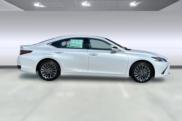 new 2025 Lexus ES 300h car, priced at $56,544