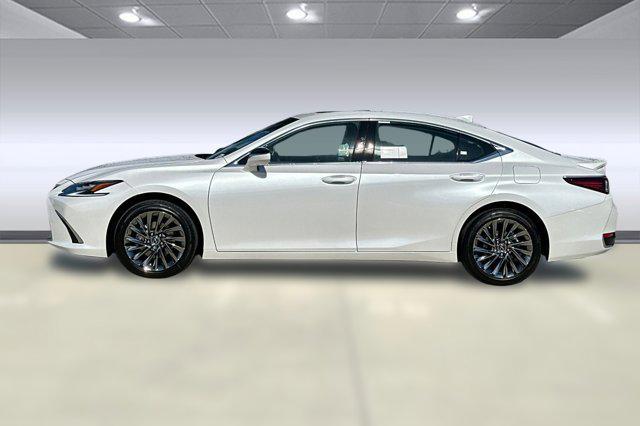 new 2025 Lexus ES 300h car, priced at $56,544