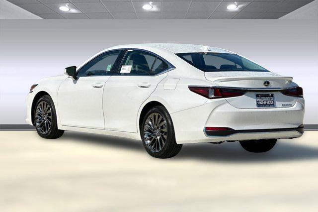 new 2025 Lexus ES 300h car, priced at $56,544