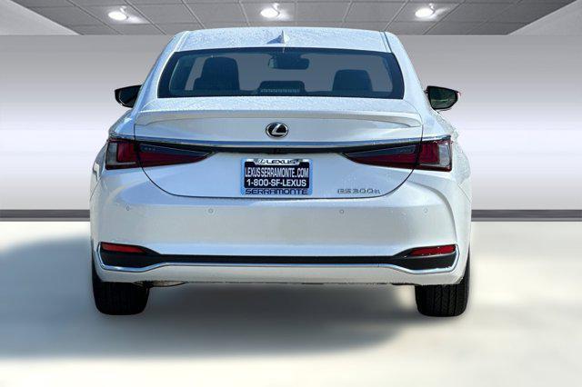 new 2025 Lexus ES 300h car, priced at $56,544