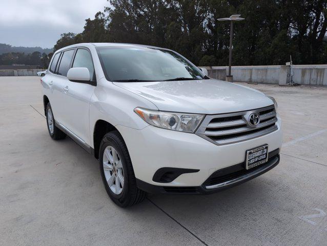 used 2013 Toyota Highlander car, priced at $9,599