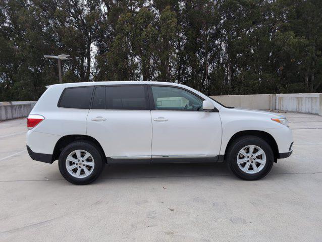 used 2013 Toyota Highlander car, priced at $9,599