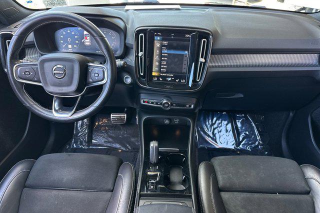 used 2021 Volvo XC40 car, priced at $18,997
