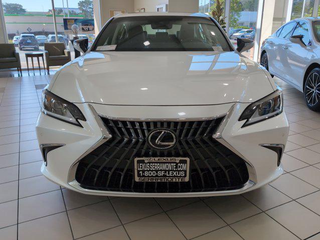 new 2025 Lexus ES 300h car, priced at $47,525