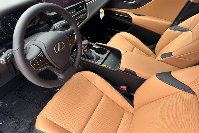 new 2025 Lexus ES 300h car, priced at $51,411