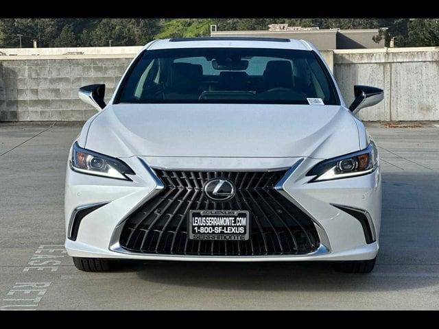 new 2024 Lexus ES 300h car, priced at $47,561