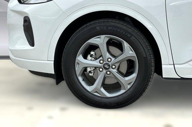 used 2023 Ford Escape car, priced at $21,397