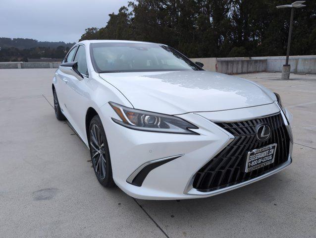 new 2025 Lexus ES 300h car, priced at $48,894