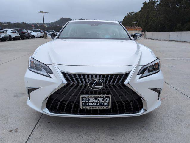 new 2025 Lexus ES 300h car, priced at $46,894