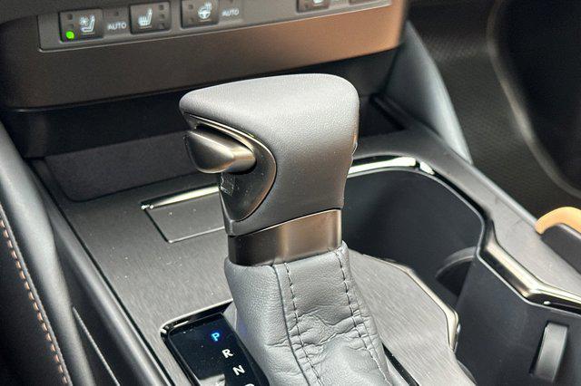 new 2025 Lexus ES 350 car, priced at $48,250
