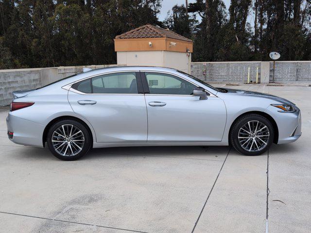 used 2024 Lexus ES 300h car, priced at $42,998